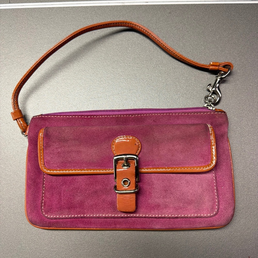 RARE VINTAGE Coach Pink Suede Leather Trim Buckle Zipper Wristlet ‎ Coin Wallet